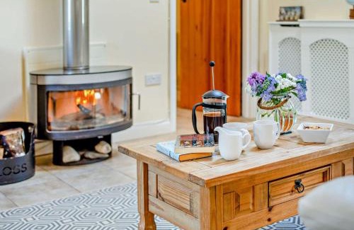 Callington Casa | 2 Bed in Callington TYLER