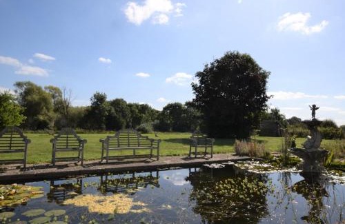 Chippenham Casa | 2 Bed in Chippenham 77333