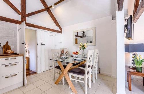 Chippenham Casa | 2 Bed in Chippenham 77333
