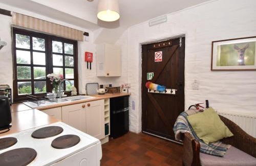 Cardigan Casa | 2 Bed in Cilgerran FB173