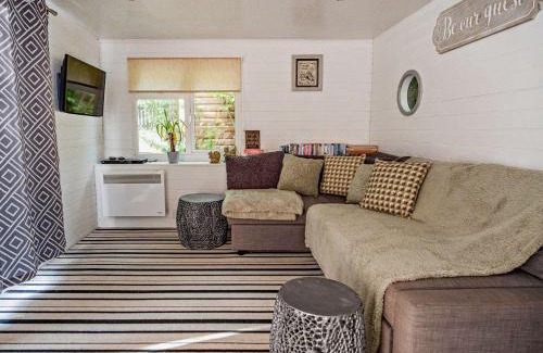 Whippingham Casa | 2 Bed in East Cowes 91563