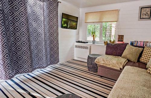 Whippingham Casa | 2 Bed in East Cowes 91563
