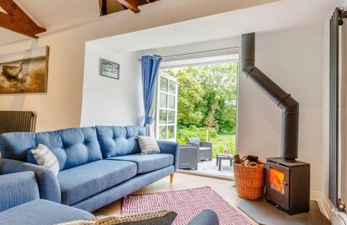 Mabe Casa | 2 Bed in Falmouth 78620