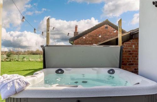 Ormskirk Casa | 2 Bed in Formby 90263