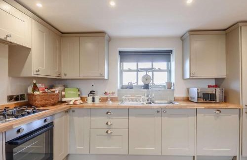 Ormskirk Casa | 2 Bed in Formby 90263