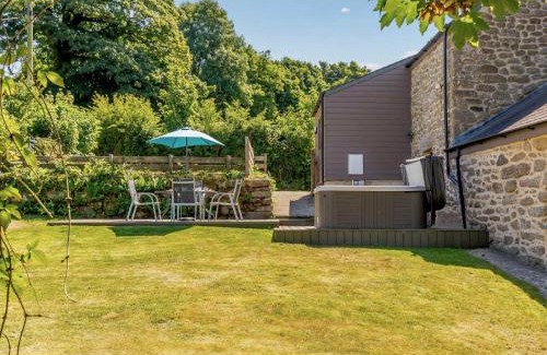 Stenalees Casa | 2 Bed in Fowey CHEST
