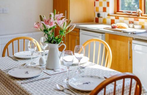 Stenalees Casa | 2 Bed in Fowey CHEST
