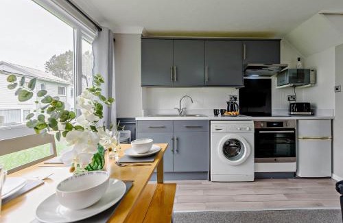Pembroke Casa | 2 Bed in Freshwater East FB211