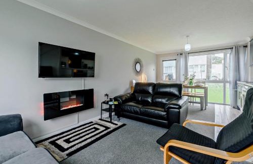 Pembroke Casa | 2 Bed in Freshwater East FB211
