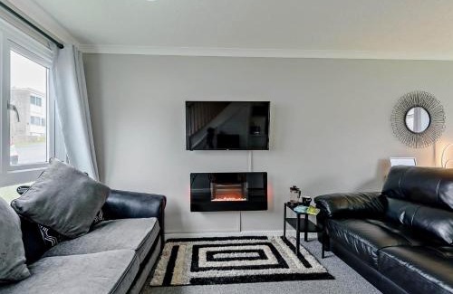 Pembroke Casa | 2 Bed in Freshwater East FB211