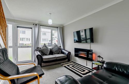 Pembroke Casa | 2 Bed in Freshwater East FB211