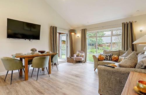 Upper Killay Casa | 2 Bed in Gower 91726