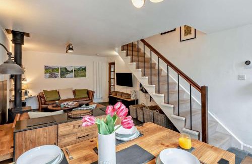 Grasmere Casa | 2 Bed in Grasmere SZ500