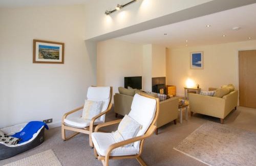 Angarrack Casa | 2 Bed in Hayle 92505