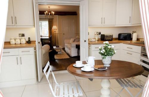 Richmond Casa | 2 Bed in Hutton Magna G0116