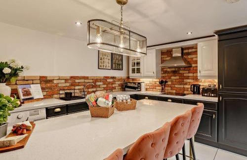 Leyburn Casa | 2 Bed in Leyburn 93162