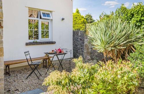 Llangattock Casa | 2 Bed in Llangattock BN228