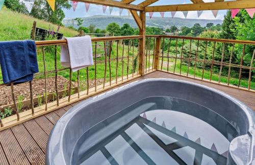 Crickhowell Casa | 2 Bed in Llangenny BN284