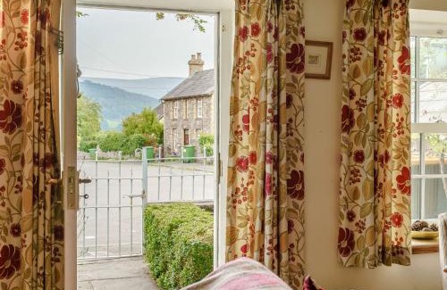 Llangynidr Casa | 2 bed in Llangynidr BN023