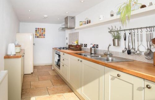Ludwel Casa | 2 Bed in Ludlow 40329