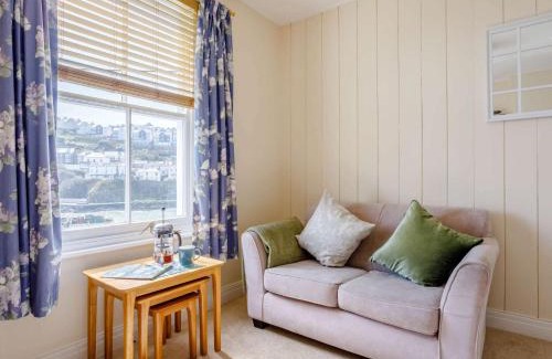 Mevagissey Casa | 2 Bed in Mevagissey MEVAC