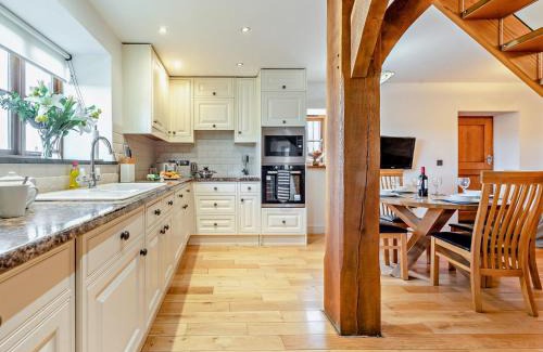 Narberth Casa | 2 Bed in Narberth 72865