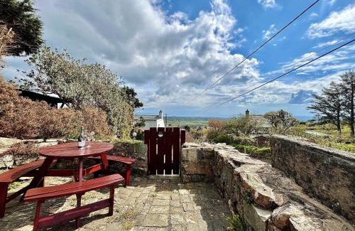 Llithfaen Casa | 2 Bed in Nefyn 92561