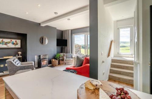 Cupar Casa | 2 Bed in Newburgh oc-f32595