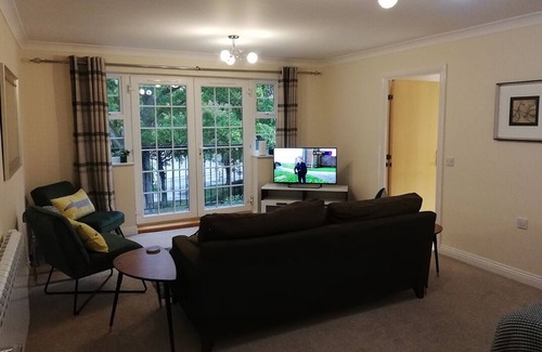 Newbury Apartamento | 2 Bed in one of Newbury's oldest buildings (19SC)