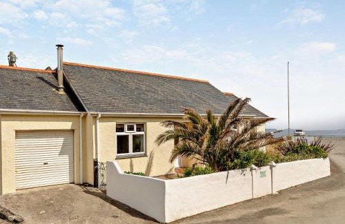 Helford Passage Casa | 2 bed in Porthallow LPEBB