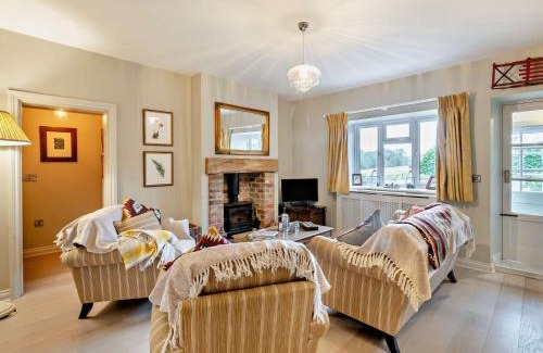 Richmond Casa | 2 Bed in Richmond 74305