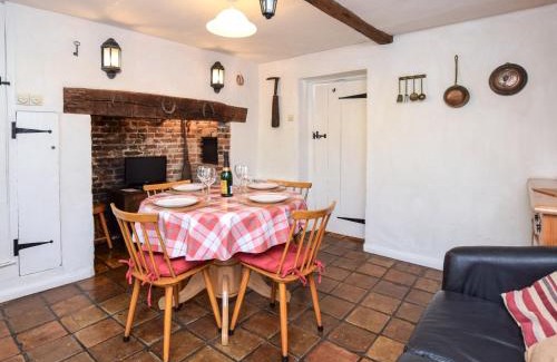 Roughton Casa | 2 Bed in Roughton BUCN8