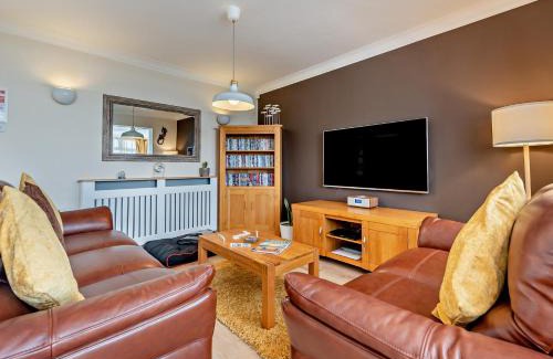 Saundersfoot Casa | 2 Bed in Saundersfoot 94207