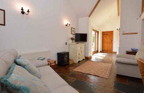 Alweston Casa | 2 Bed in Sherborne FOLKI