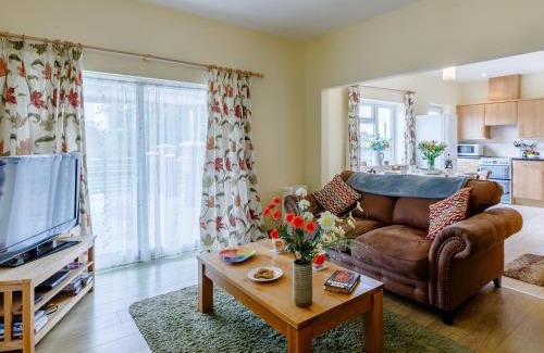 Ottery St Mary Casa | 2 Bed in Sidmouth LAMBS