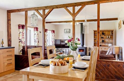 South Molton Casa | 2 Bed in South Molton 88994