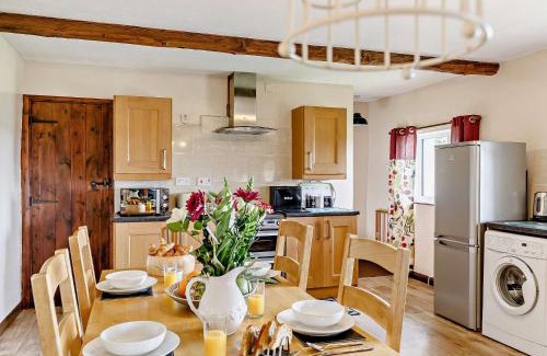 South Molton Casa | 2 Bed in South Molton 88994