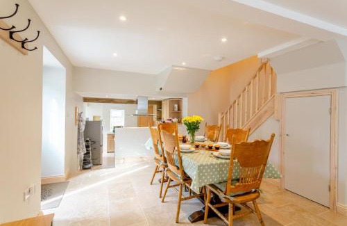 Ripley Casa | 2 Bed in Summerbridge oc-o32940