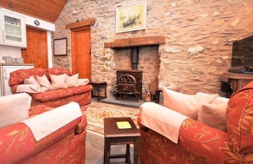 Llanrhian Casa | 2 Bed in Trefin 53019