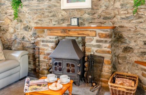 Trefin Casa | 2 Bed in Trefin 94123