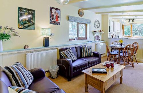 Llanfair Clydogau Casa | 2 Bed in Tregaron 43293
