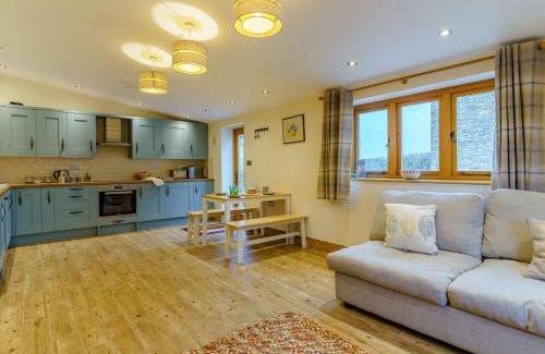 Usk Casa | 2 Bed in Usk 87285