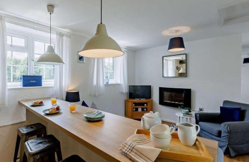 Westleigh Casa | 2 Bed in Westward Ho 46830