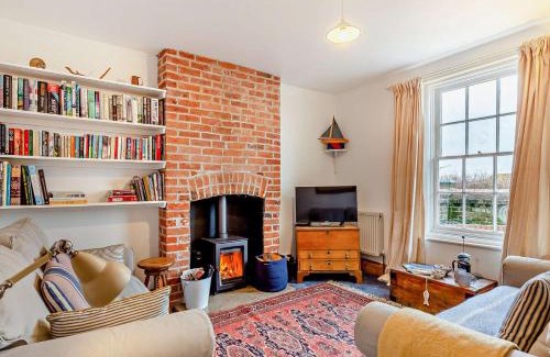 Weymouth Casa | 2 Bed in Weymouth 94093
