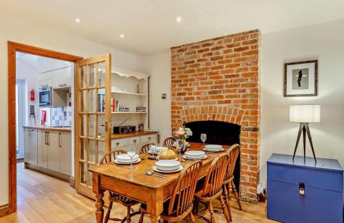 Weymouth Casa | 2 Bed in Weymouth 94093