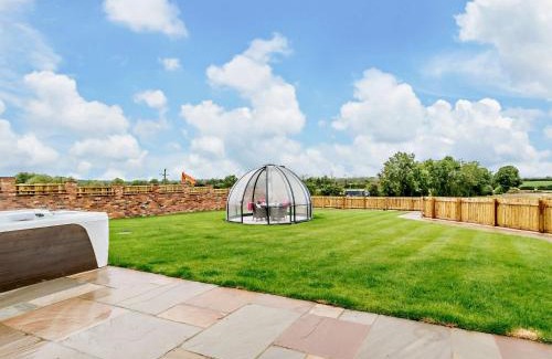 Wakefield Casa | 2 Bed in Wintersett 93235