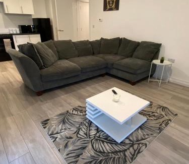 Gascoigne Apartamento | 2 Bed Penthouse-Riverside View in East London