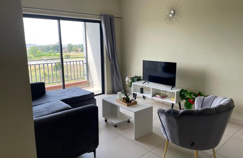 Greater Johannesburg Metropolitan Area Apartamento | 2 Bed, Pool & Gym, Free Wi-Fi
