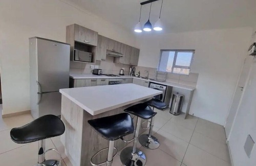 Centurion Apartamento | 2 bed-Pool-Gym-No Load Shedding