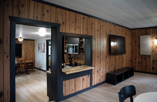 Tobermory Cabina | 2 Bed Renovated Waterfront Cottage | Kayak